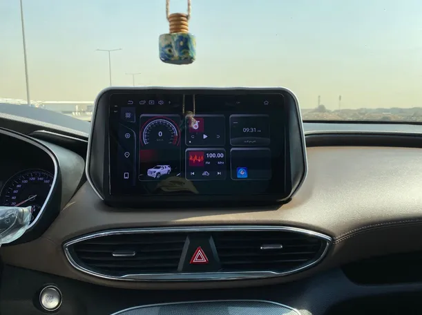 Car image 16