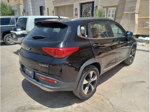 Car image 5