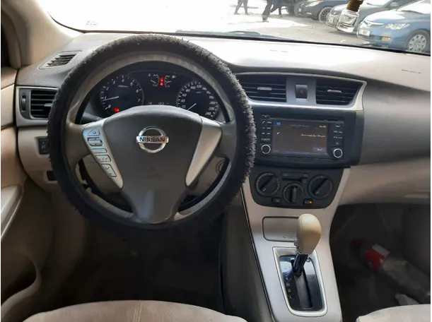 Car image 16