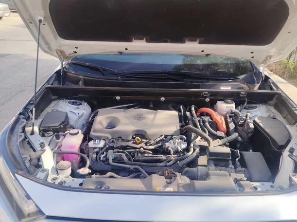 Car image 29
