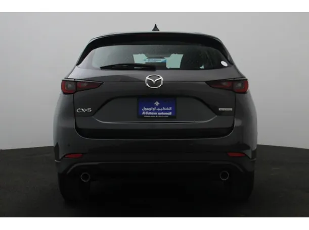 Car image 12
