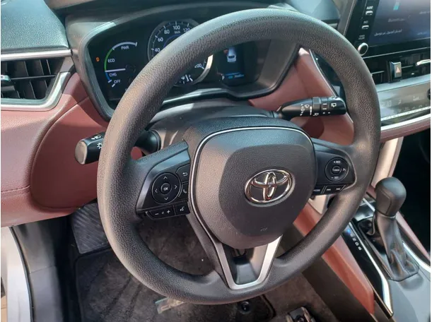 Car image 19
