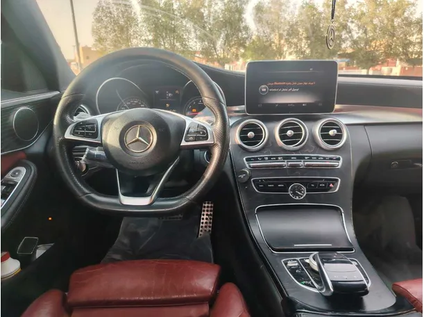 Car image 25
