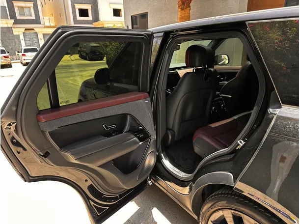 Car image 15