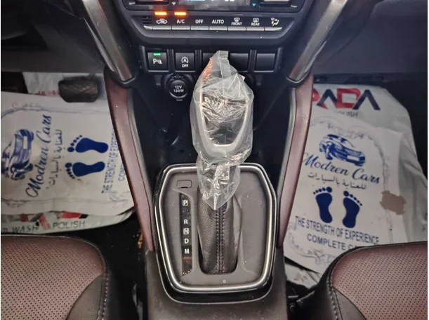 Car image 23