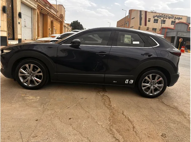 Car image 8