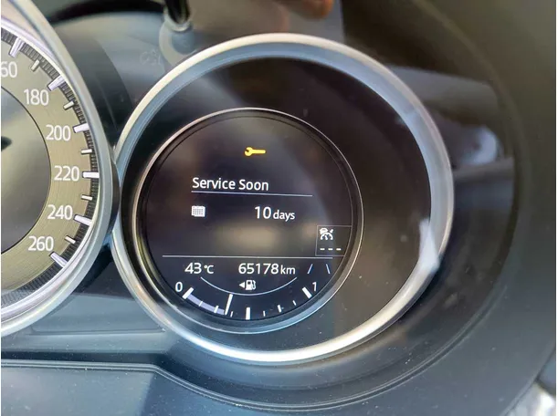 Car image 25