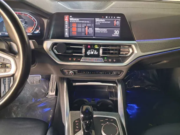 Car image 21