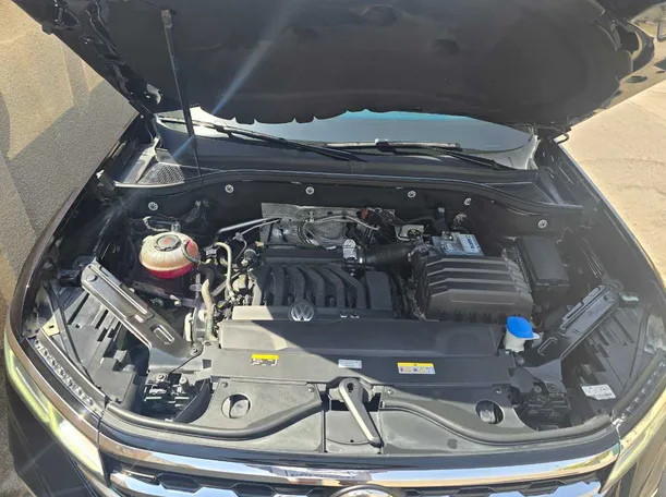 Car image 33