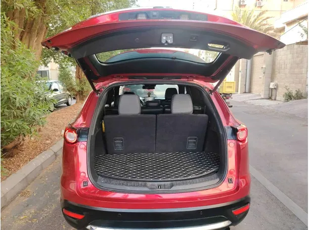 Car image 28