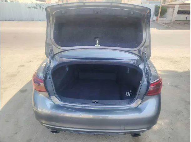 Car image 27