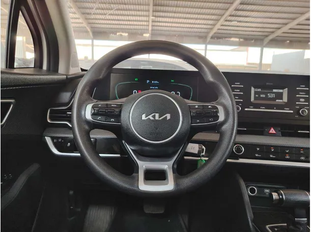 Car image 26