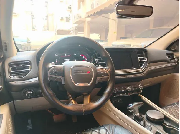 Car image 26