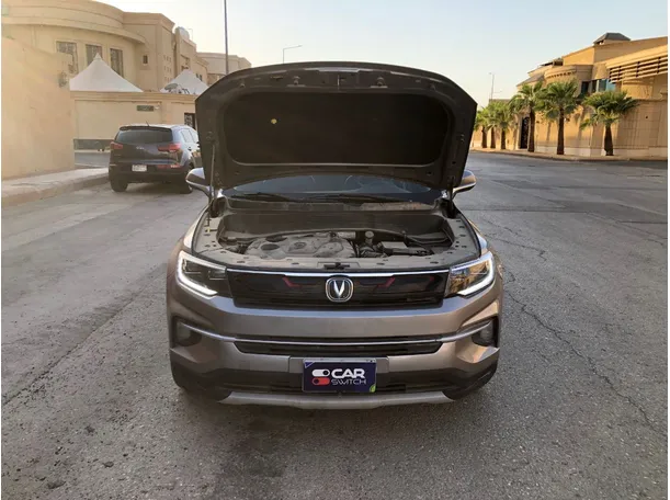 Car image 24