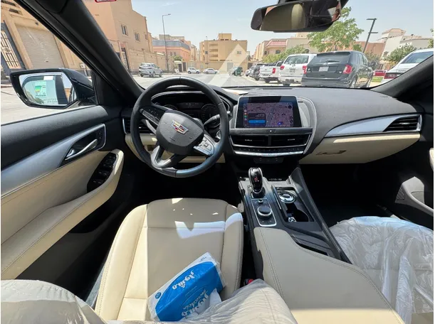 Car image 16