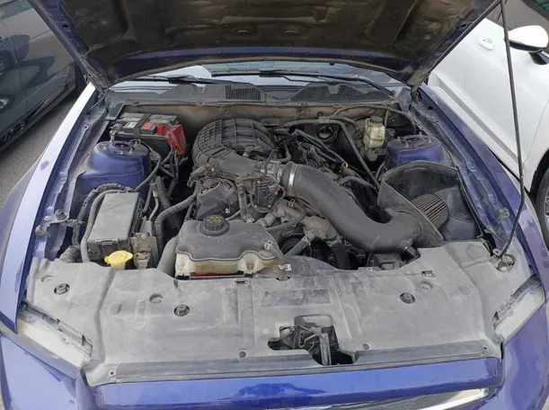 Car image 18