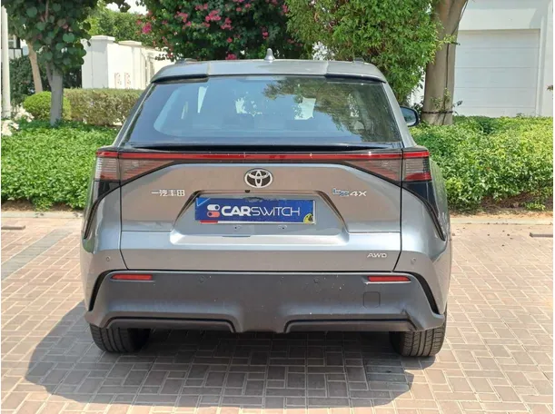 Car image 6