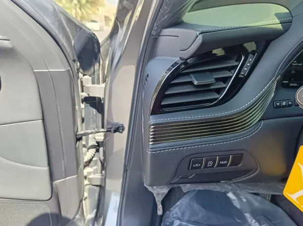 Car image 45