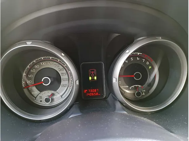 Car image 19