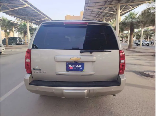 Car image 6