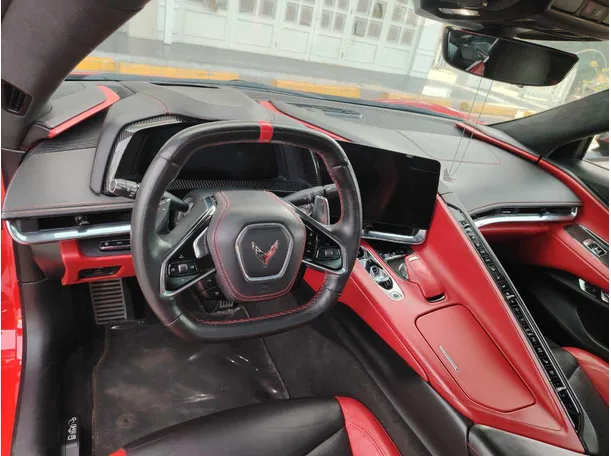 Car image 13