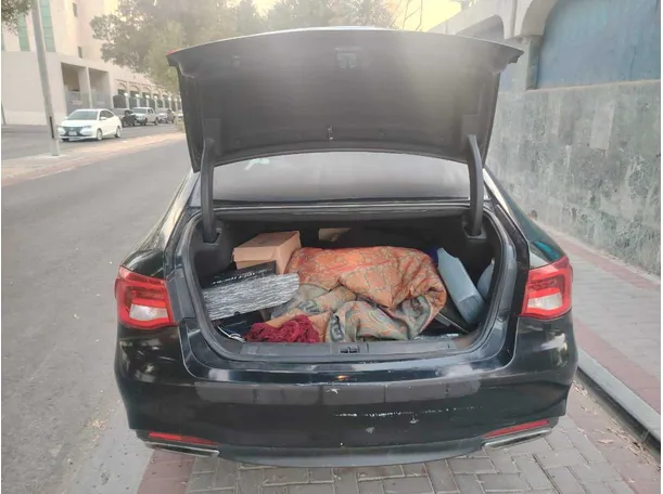 Car image 26