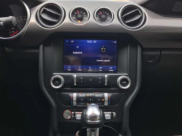Car image 13