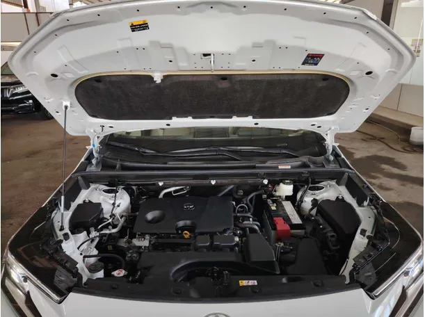 Car image 36