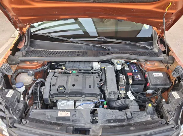 Car image 22
