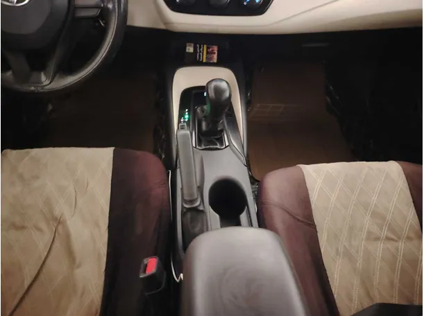 Car image 25