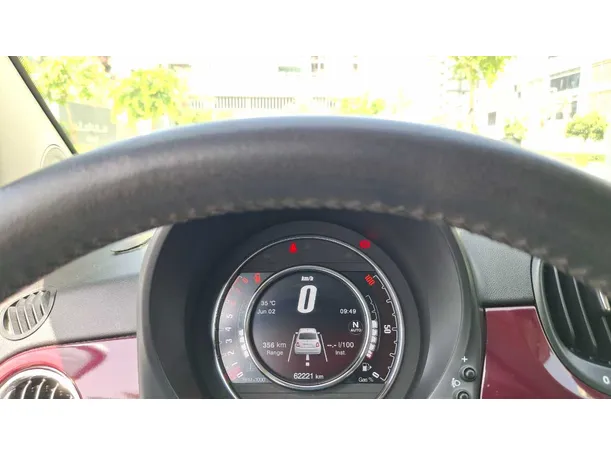 Car image 19