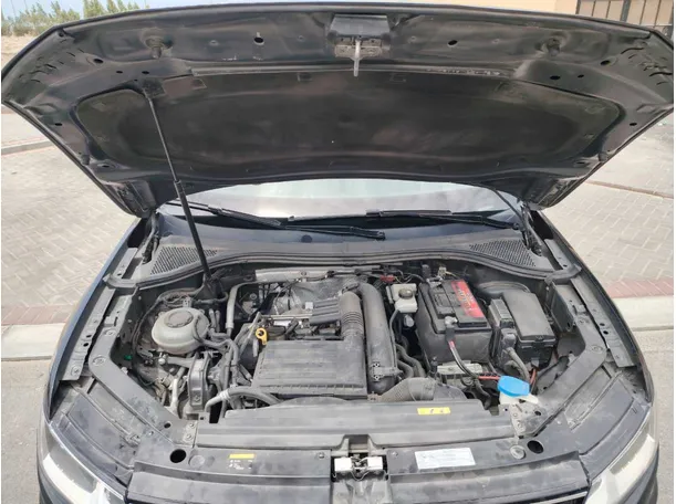 Car image 33