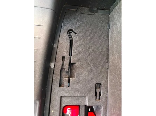 Car image 39