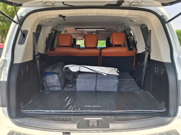 Car image 21