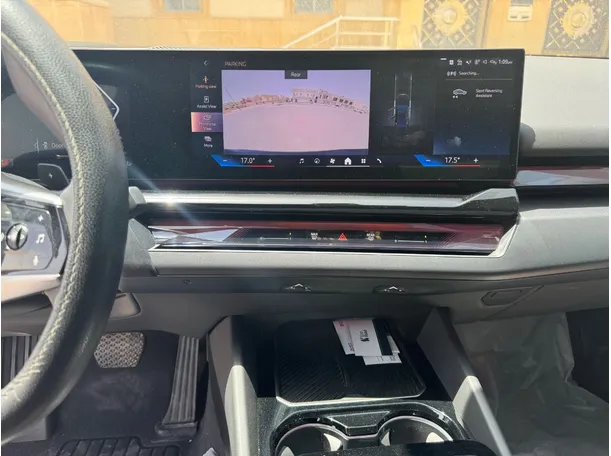 Car image 21
