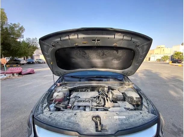 Car image 27