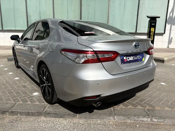 Car image 7