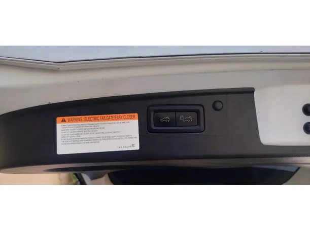 Car image 29
