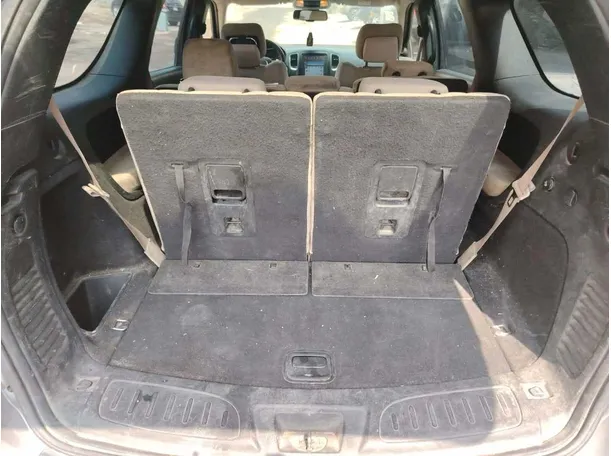 Car image 37