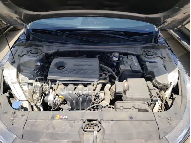 Car image 30