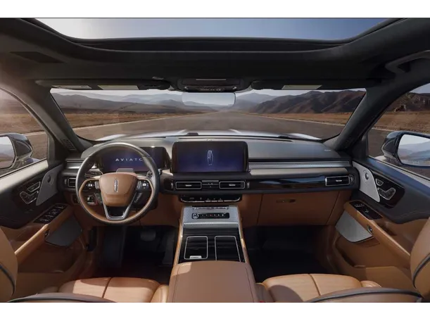 Car image 30