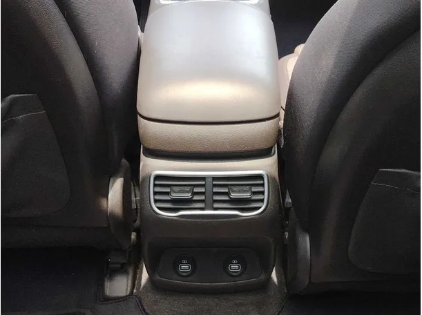 Car image 38
