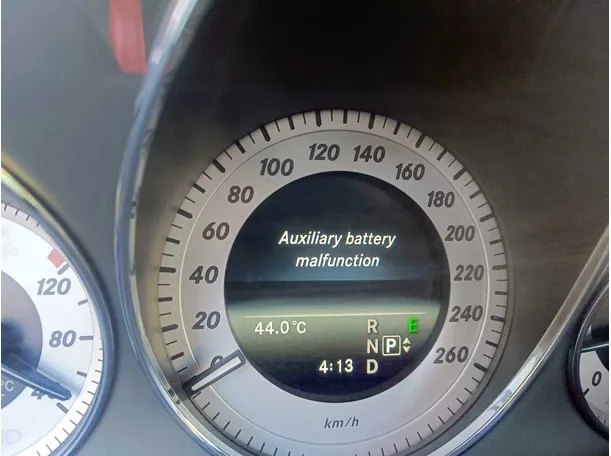 Car image 28