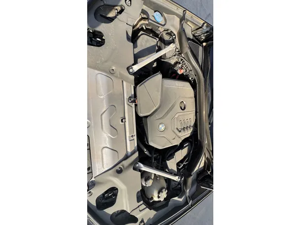 Car image 28