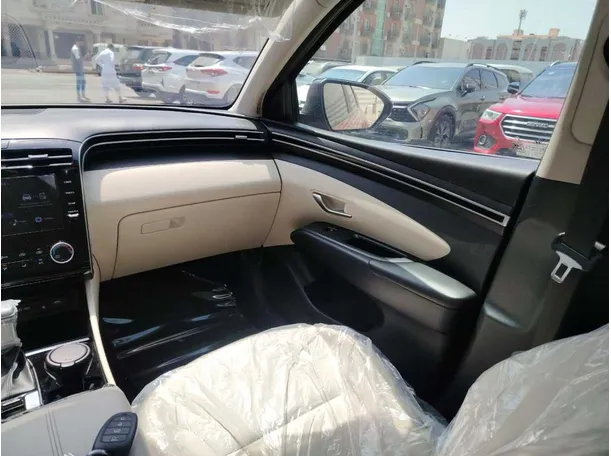 Car image 43