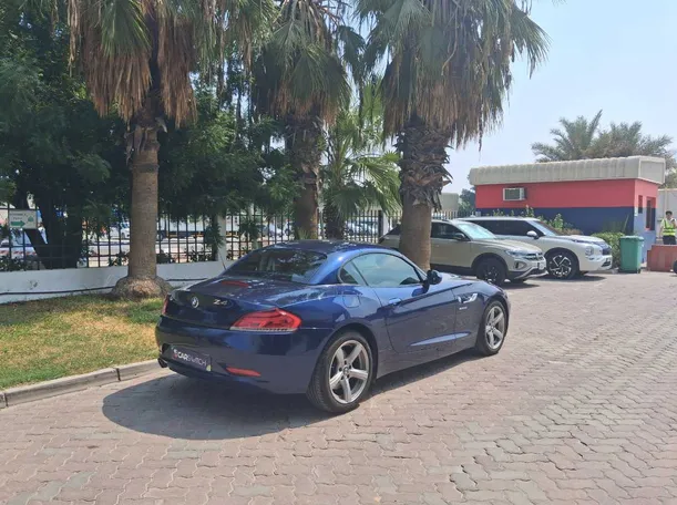Car image 5