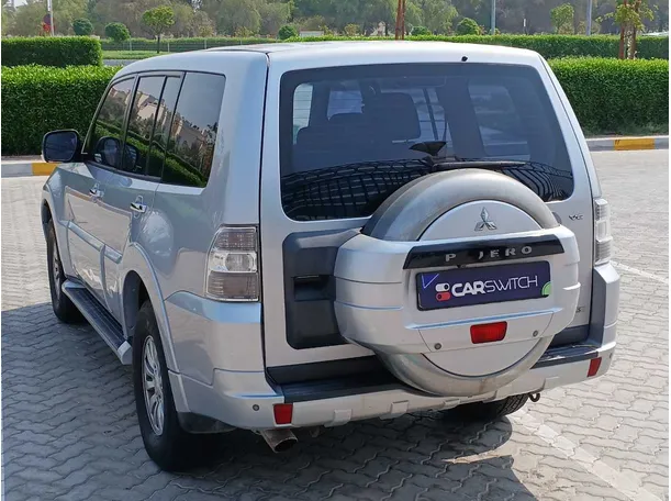 Car image 7