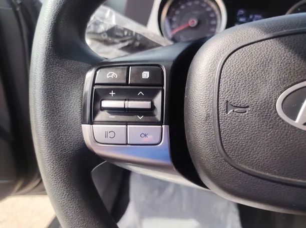 Car image 22