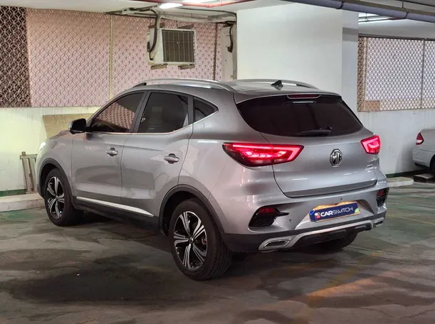 Car image 7