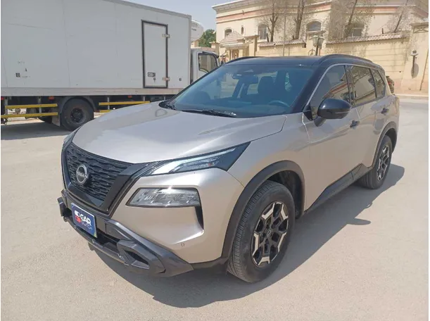 2025 نيسان اكس تريل في الرياض